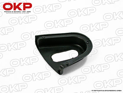 Plastic seal for door wedge Spider right