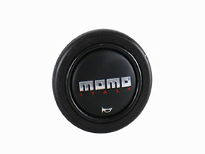 MOMO Hupenknopf Logo schwarz